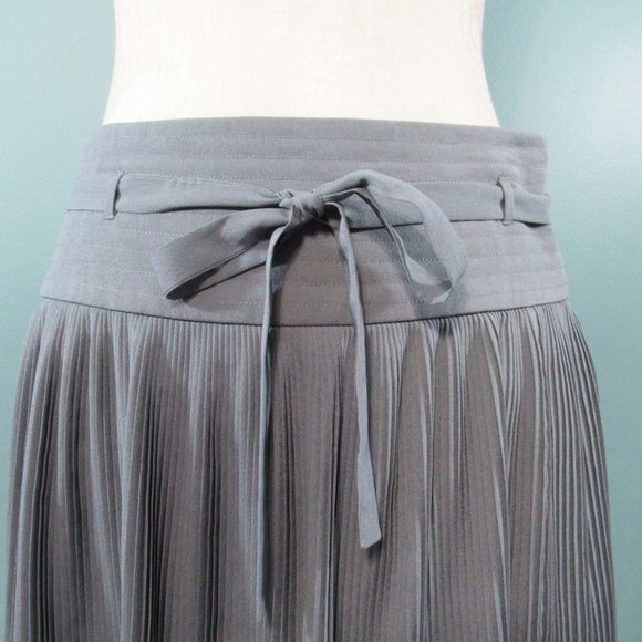Anthropologie Leifsdottir Gray Pleated Swing Skirt - Picture 3 of 8
